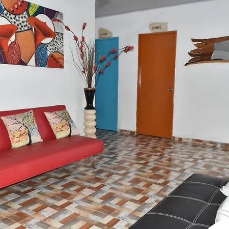 Hostal La Macarena-3